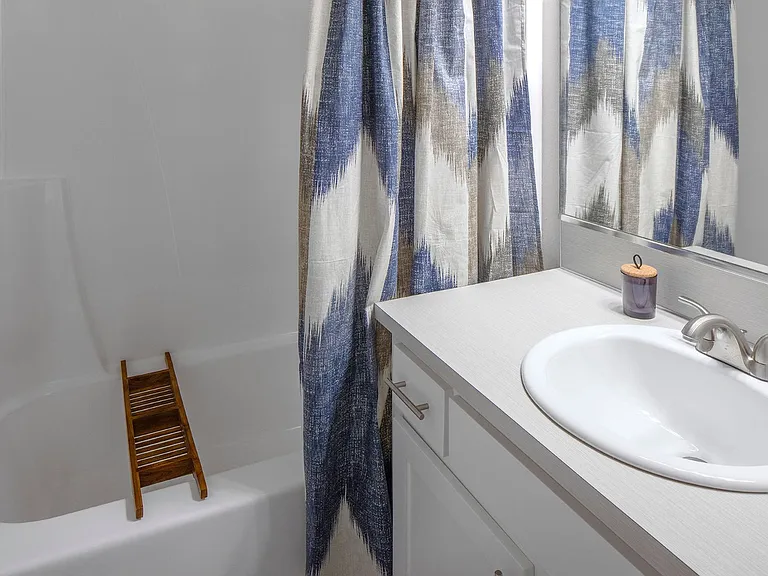 Canyon Park Apartments — Photo 16