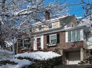 11 Valley Rd, Winchester, MA 01890