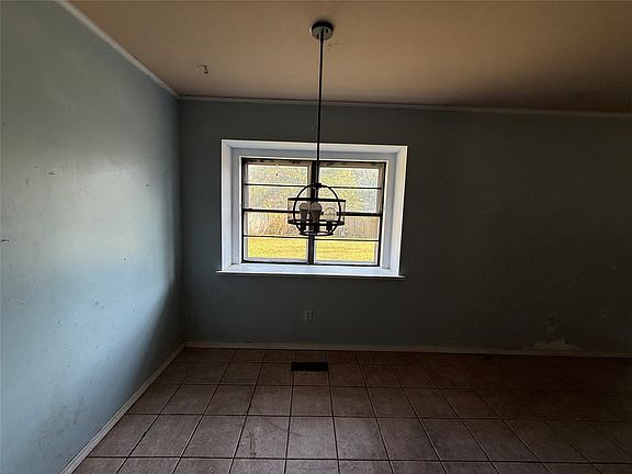 4th image of 9026 E 28th St