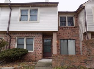 9461 Maple Way, Indianapolis, IN 46268