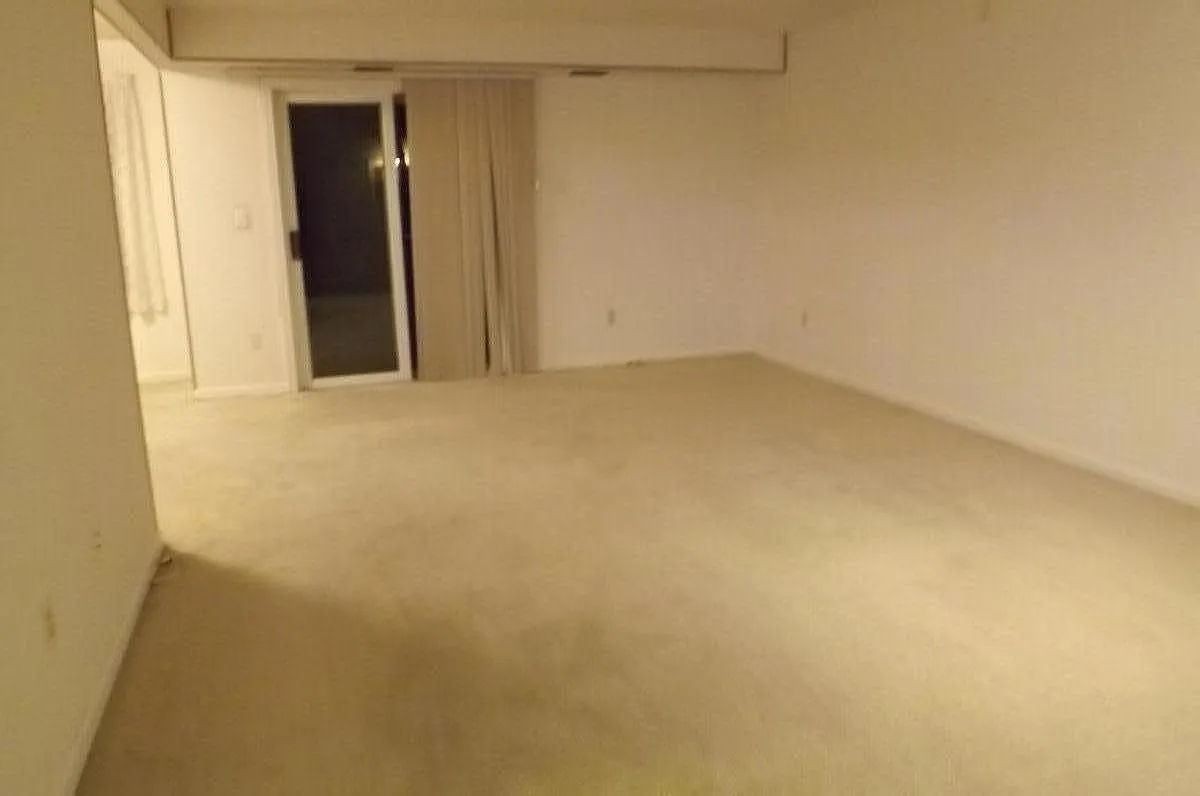 2 bed, 1106 sqft, $2,195 — Photo 3