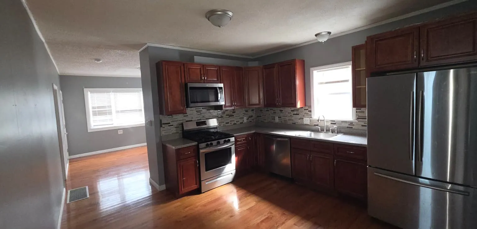 452 N Montello St — Photo 1