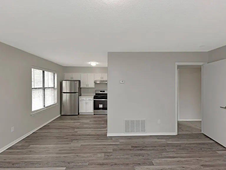 The Meridian Apartments — Photo 9