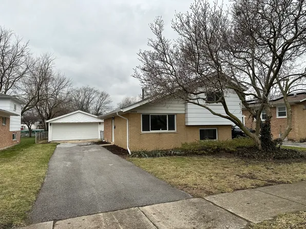 14444 Tripp Ave, Midlothian, IL 60445