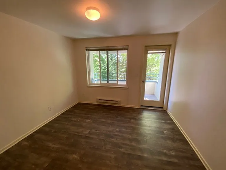 6th Ave Apartments — Photo 49