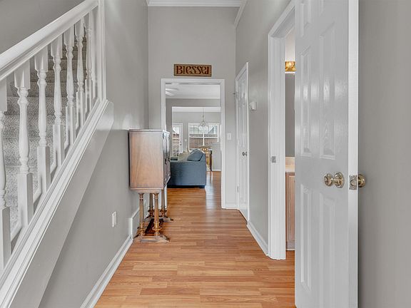 4th image of 8676 N Ashley Glen Cir