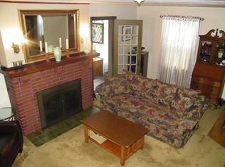 1064 Brinton Rd, Pittsburgh, PA 15221