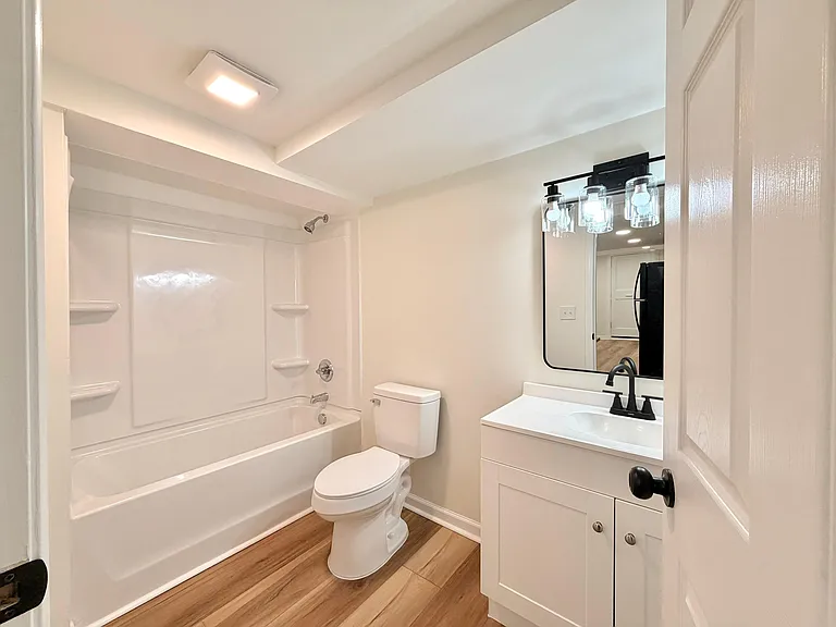 433 Lindsay St #B — Photo 7