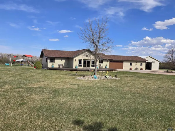 21860 Running Deer Trl, Piedmont, SD 57769