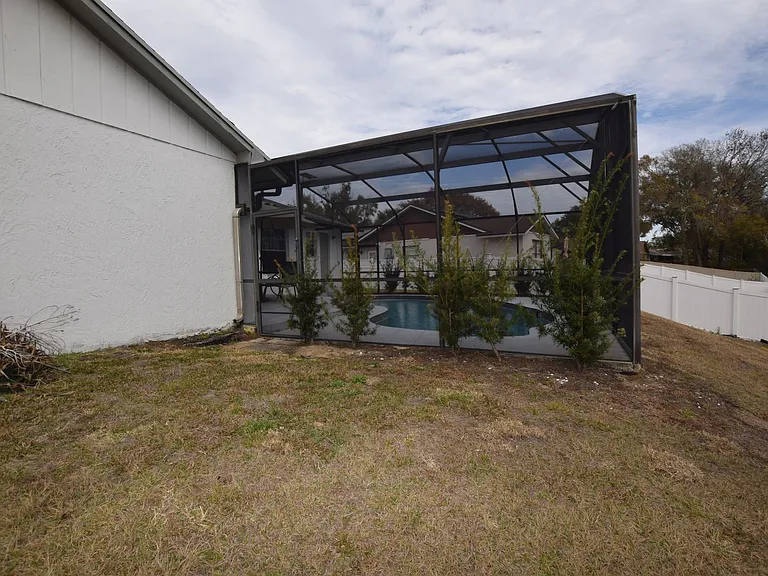 7706 Indian Ridge Trl S — Photo 8