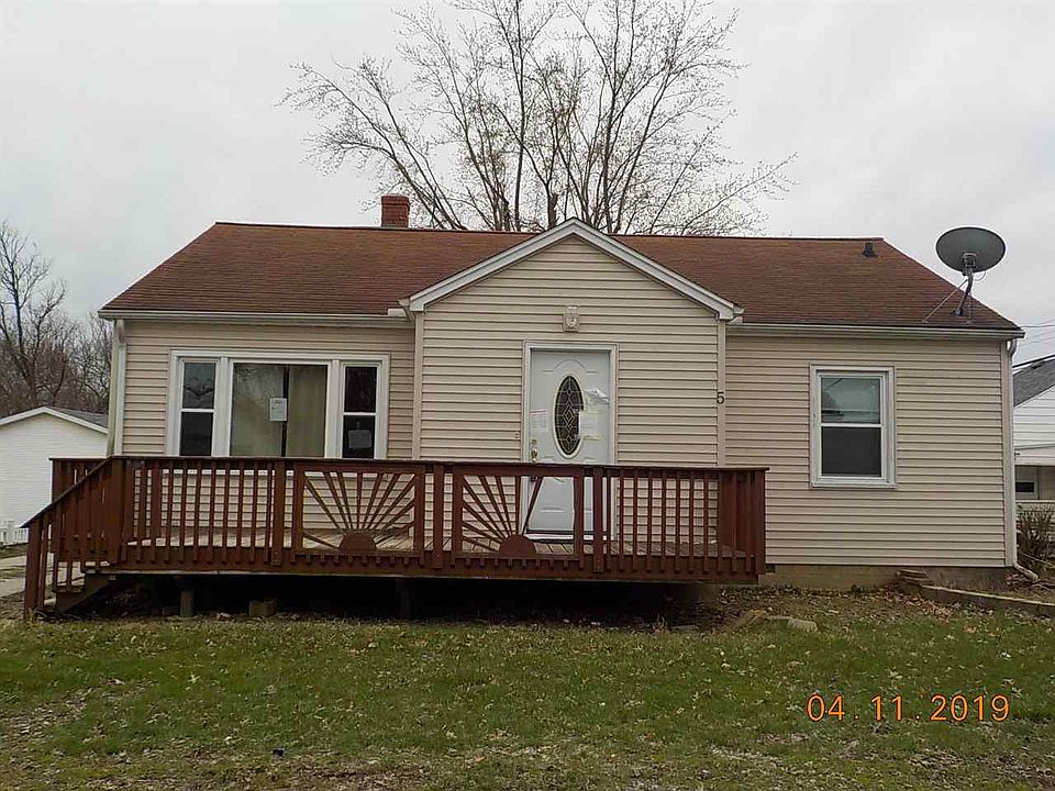 1st image of 5 Hillcrest Dr