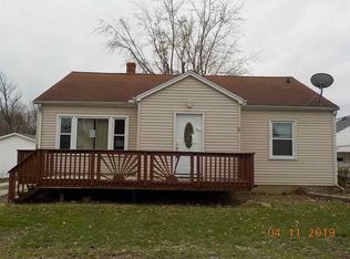 5 Hillcrest Dr, Roanoke, IL
