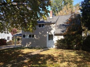 29 Idolstone Rd, Levittown, PA 19057