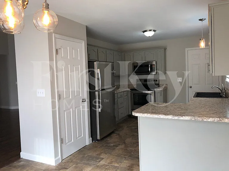1503 Jordan Lee Ct — Photo 7