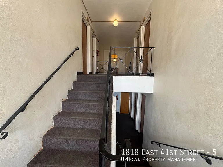1818 E 41st St #5 — Photo 17
