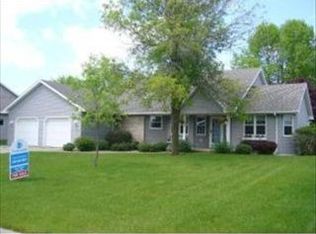 2321 La Rue Ln, Green Bay, WI 54313