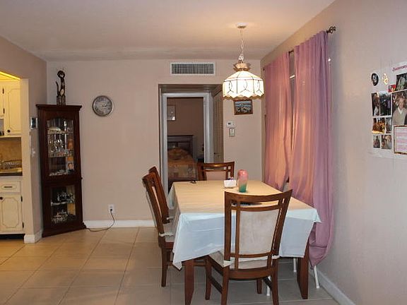 2nd image of 551 Brittany L