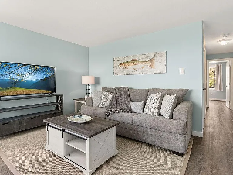 911 Ocean Blvd #3 — Photo 3