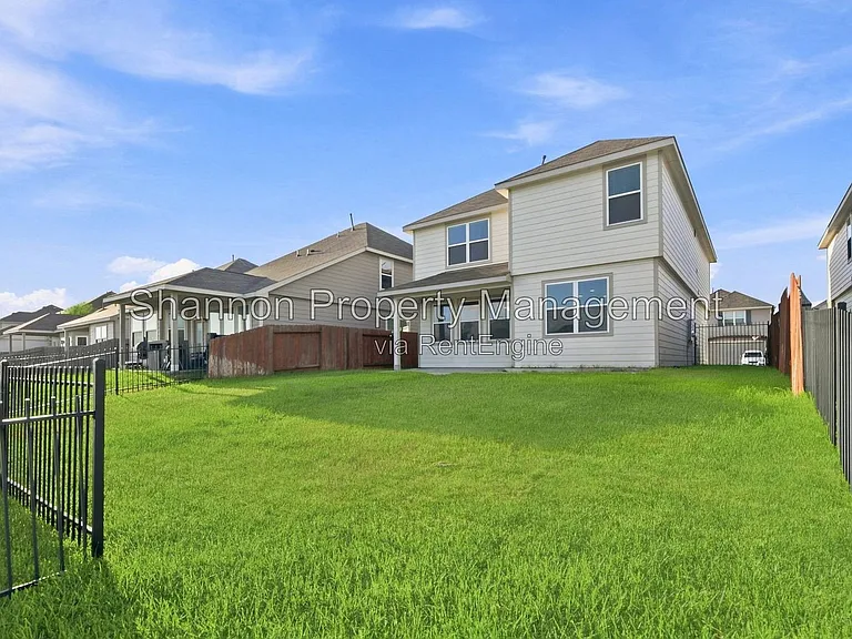 24703 Signorelli Way — Photo 40