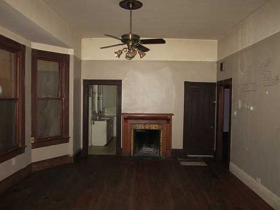 4th image of 504 W Park St