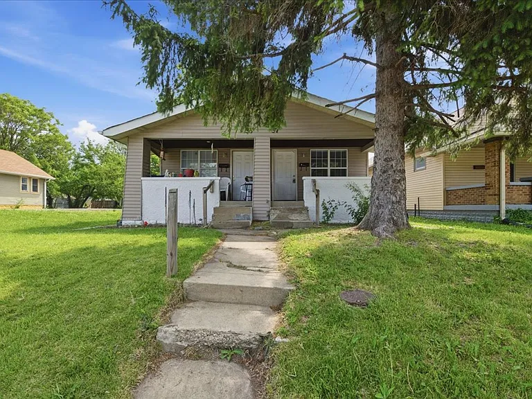 35 - 37 S Sherman Dr — Photo 20