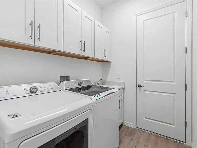5420 Lightning Whelk Ln — Photo 22