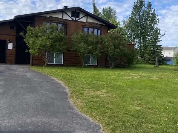 323 W Rockwell Ave, Soldotna, AK 99669