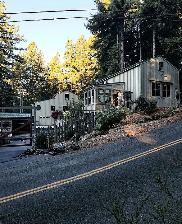1st image of 46250 Sunset Dr