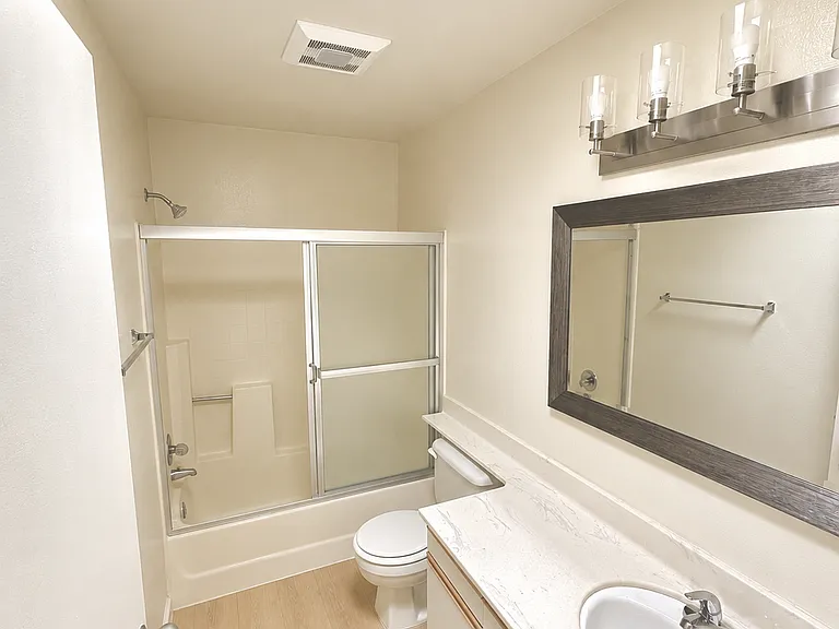 1749 Federal Ave #A8 — Photo 4