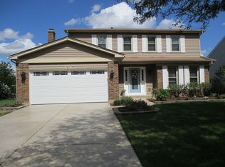 1317 Cortland Dr, Naperville, IL 60565