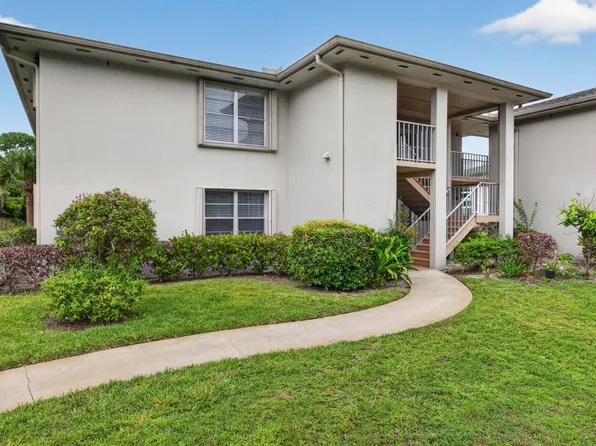 1 Lake Vista Trail #207, Port St Lucie, FL 34952