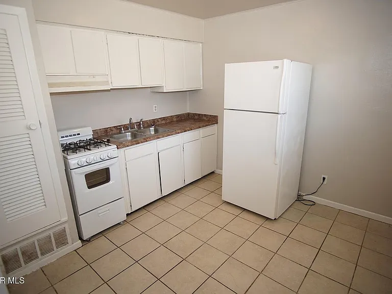 7309 Alameda Ave #B — Photo 4
