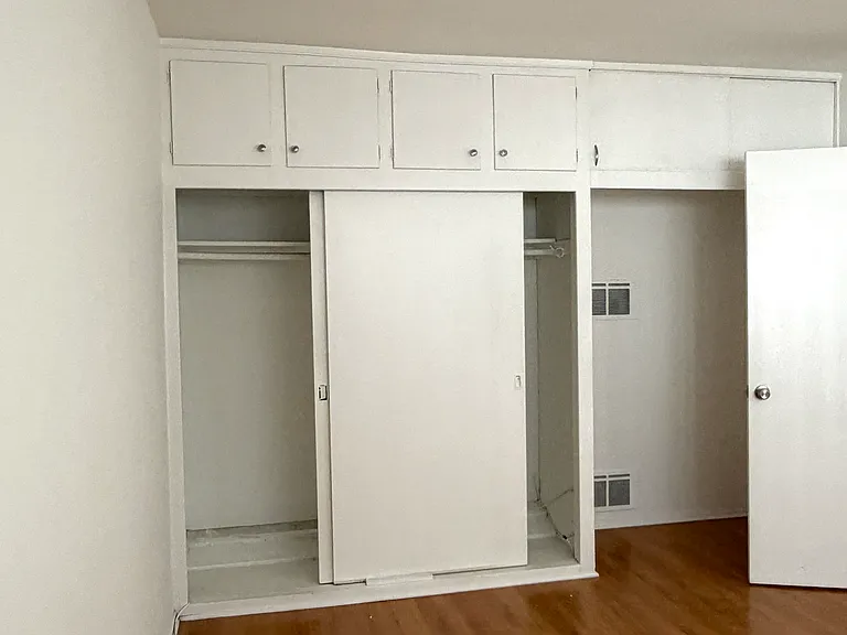 262 S Sycamore Ave #20 — Photo 12