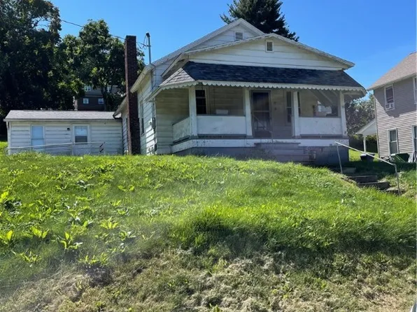 219 E 2nd St, East Brady, PA 16028