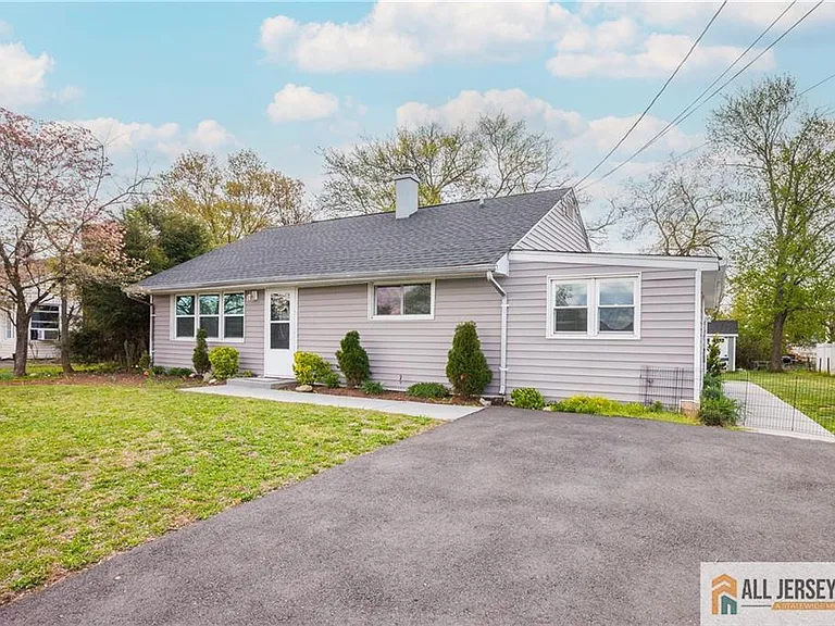 509 New Durham Rd — Photo 1