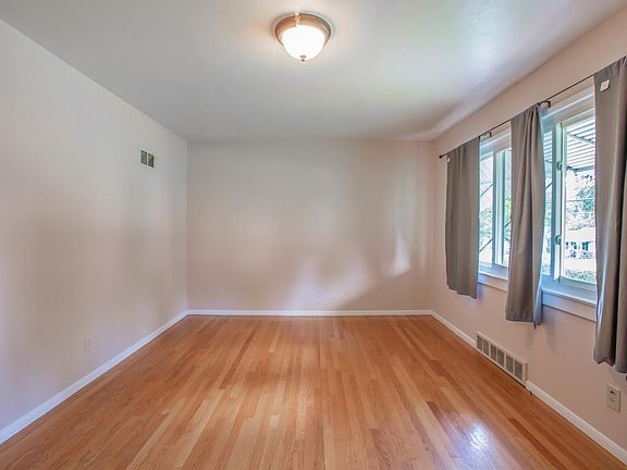 4th image of 7916 Harlan Ave