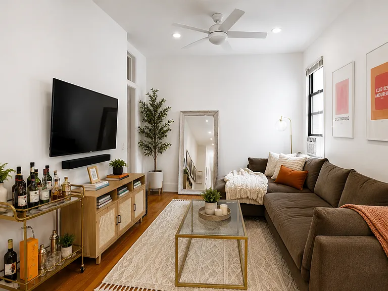 320 E 86th St #5D — Photo 3