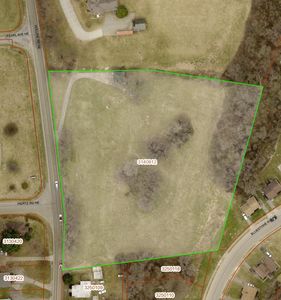 2921 Hollins Rd NE, Roanoke, VA, 24012
