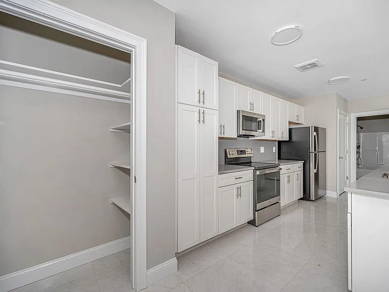 960 Main St #2101 — Photo 12