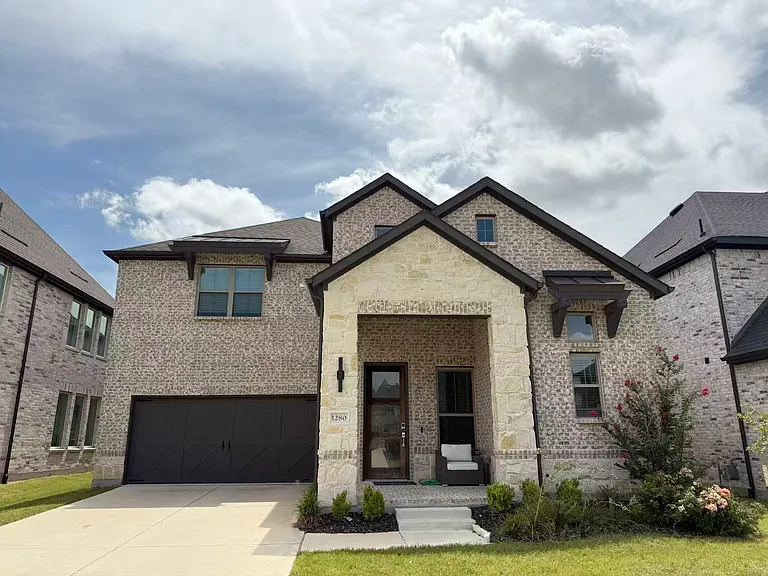 1280 Manfreda St — Photo 27