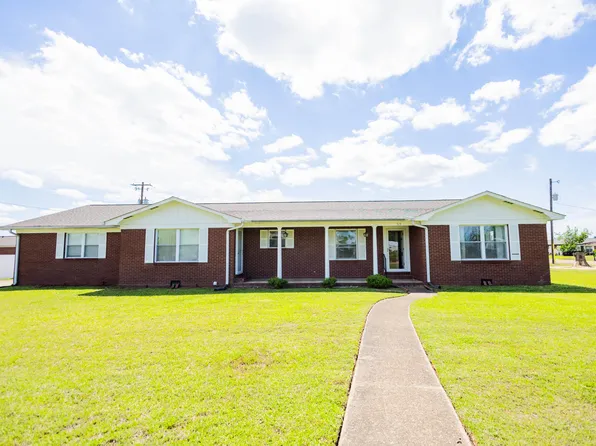 515 Meadowbrook Cir, Amory, MS 38821