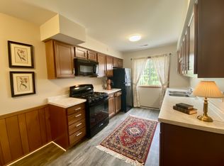 1970 Burton St SE #38, Grand Rapids, MI 49506