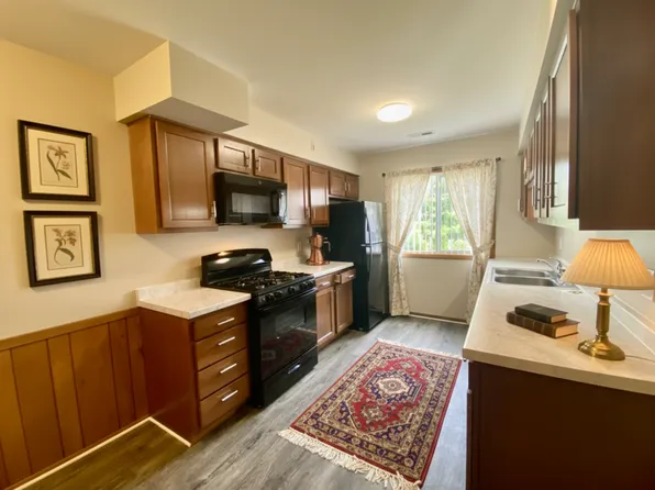 1970 Burton St SE, Grand Rapids, MI