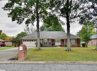 812 Drake Dr, Conway, AR 72034