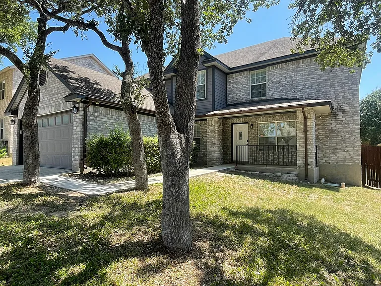 21938 Legend Point Dr — Photo 165