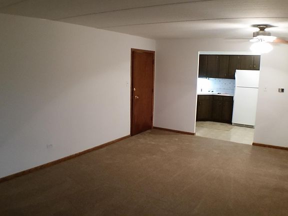 3rd image of 6819 W 95th St #2