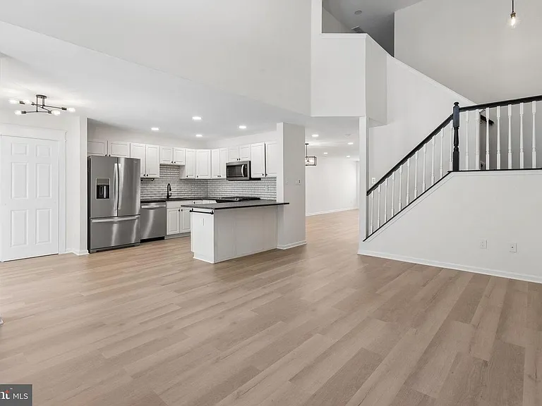 771 Barton Run Blvd — Photo 9
