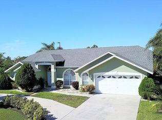 2544 Kamal Pkwy, Cape Coral, FL 33904