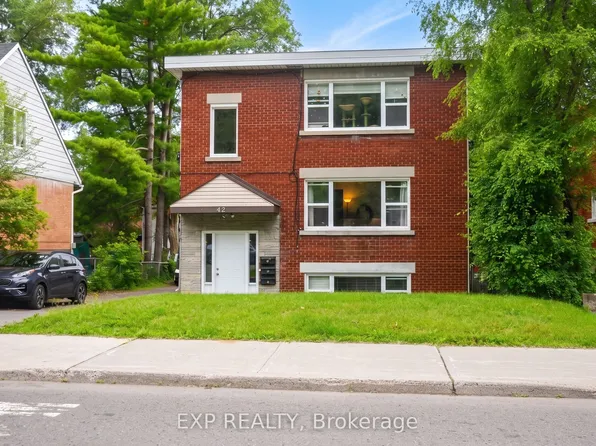 42 Lavergne St, Ottawa, ON K1L 5G3