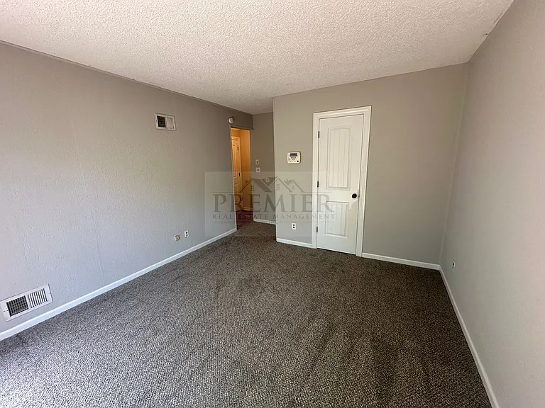 8428 Lane Pl — Photo 7